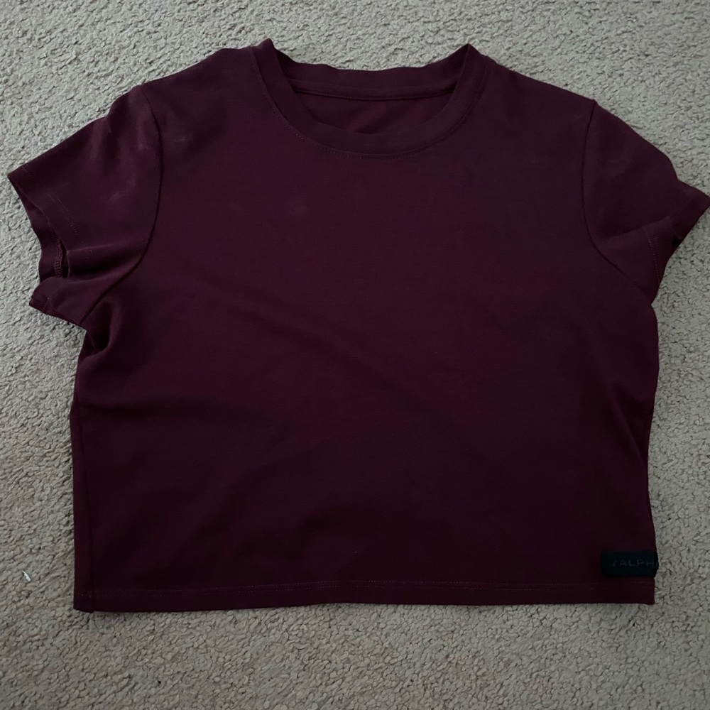 Alphalete crop top